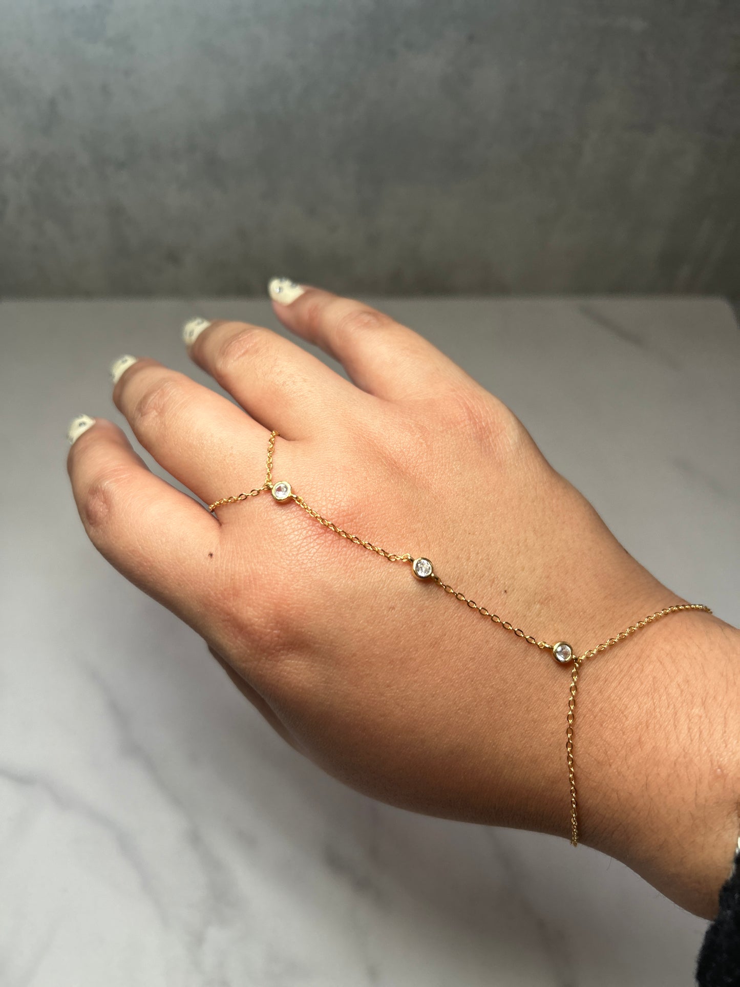 Nahla Hand Chain