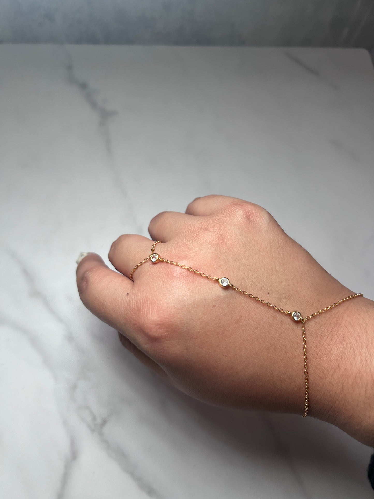 Nahla Hand Chain